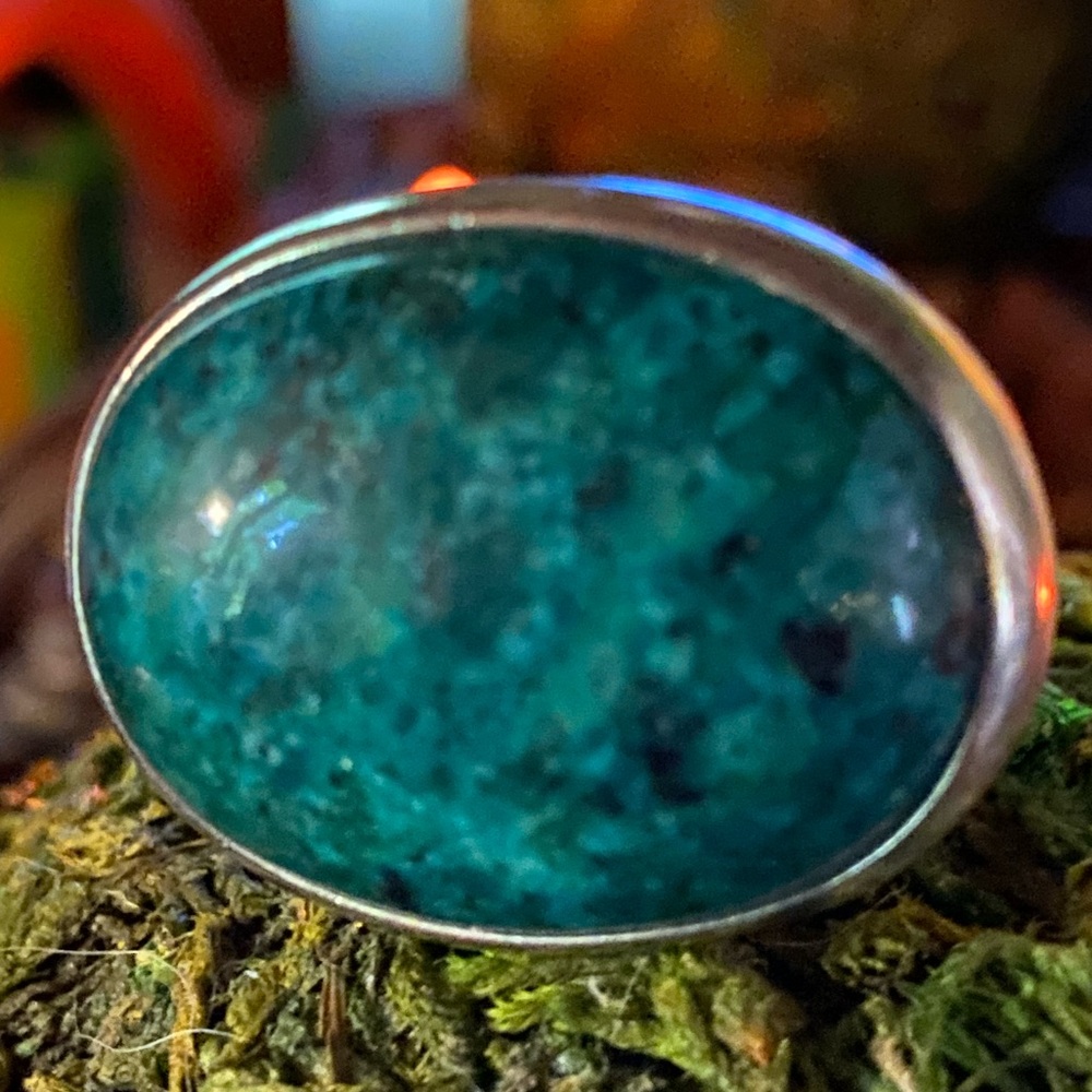 SILPADA Elegant STERLING Silver and Teal/Green Stone Ring